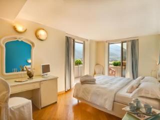 Continental Hotel 3*
